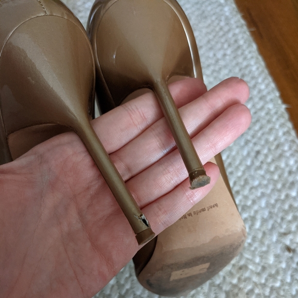 Manolo Blahnik Pumps - Picture 3 of 8